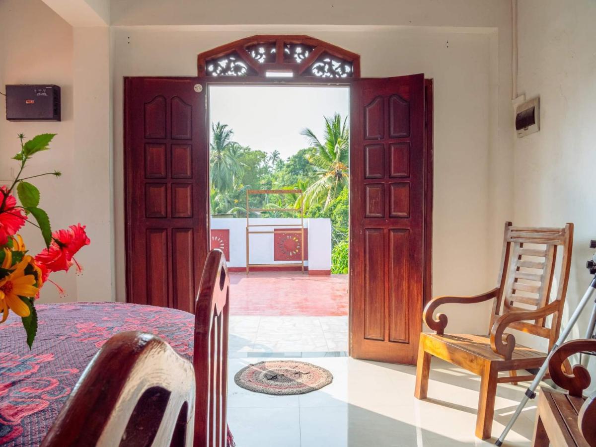Surfing Guest House マータラ エクステリア 写真
