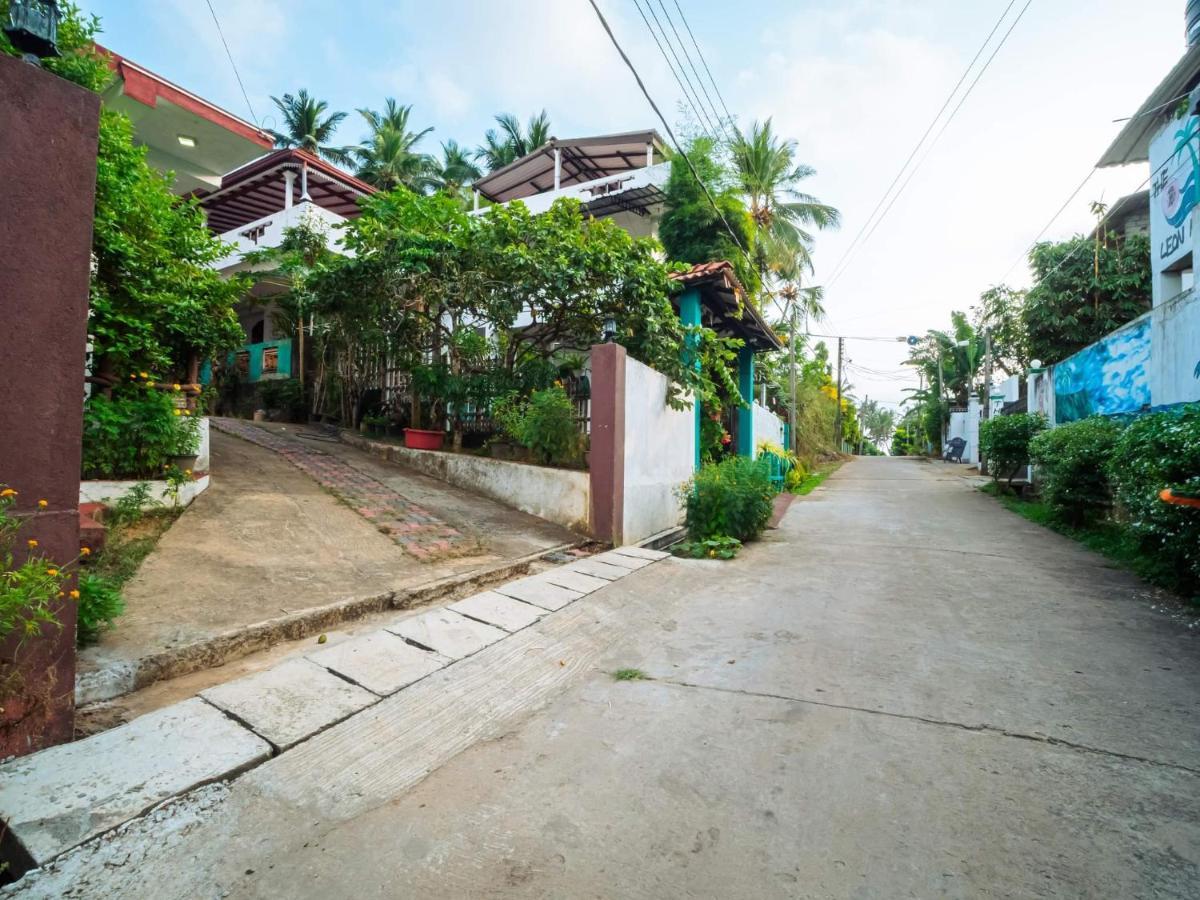 Surfing Guest House マータラ エクステリア 写真