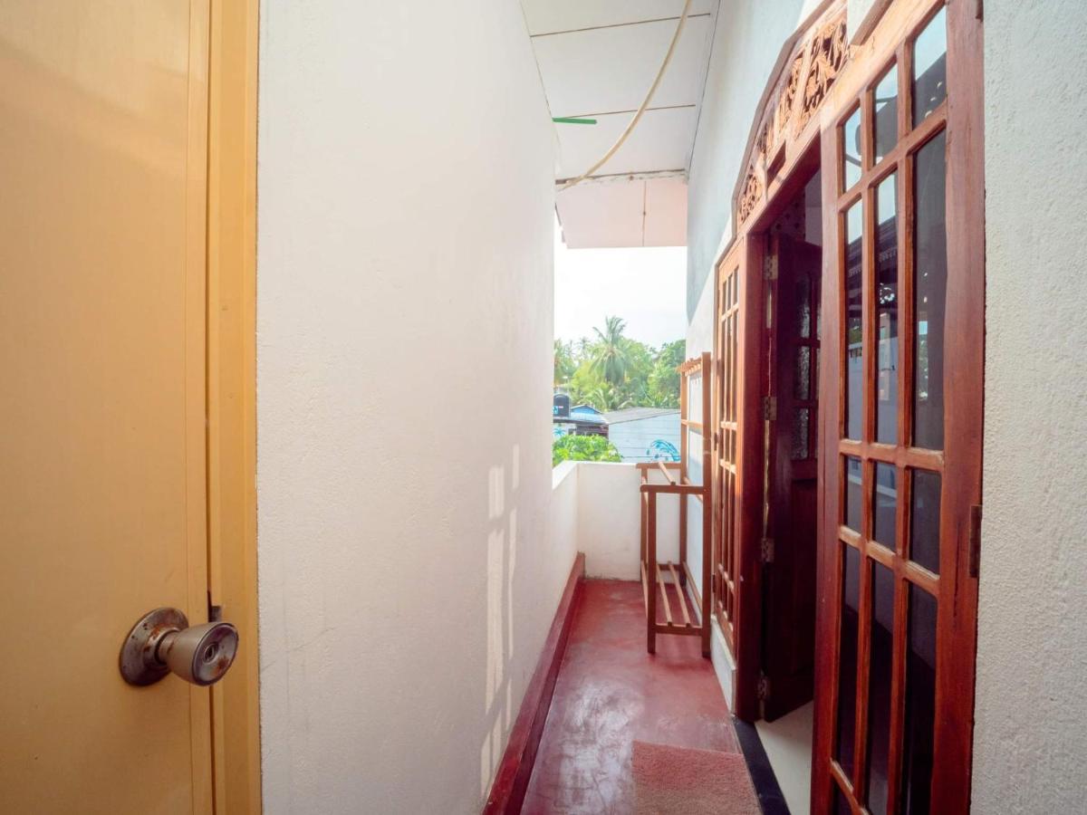 Surfing Guest House マータラ エクステリア 写真