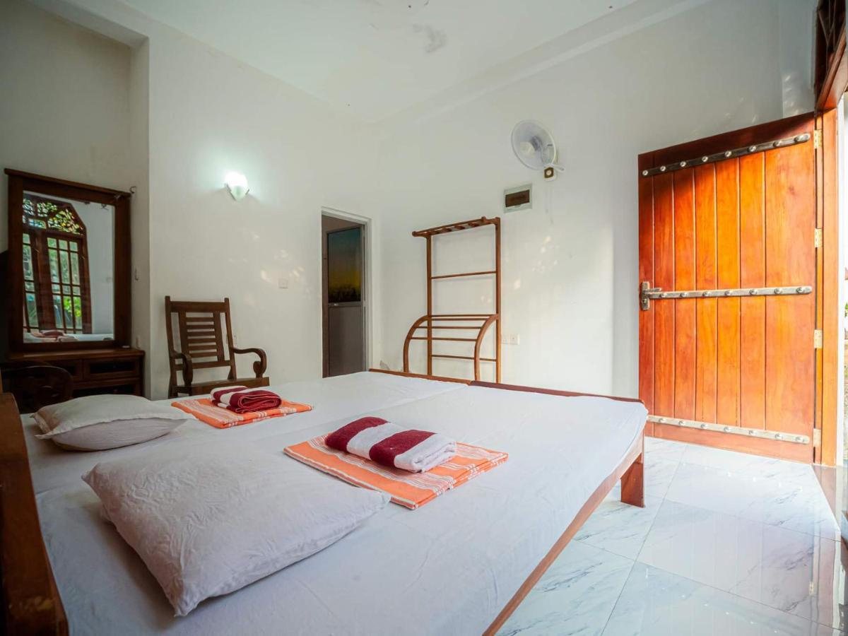 Surfing Guest House マータラ エクステリア 写真